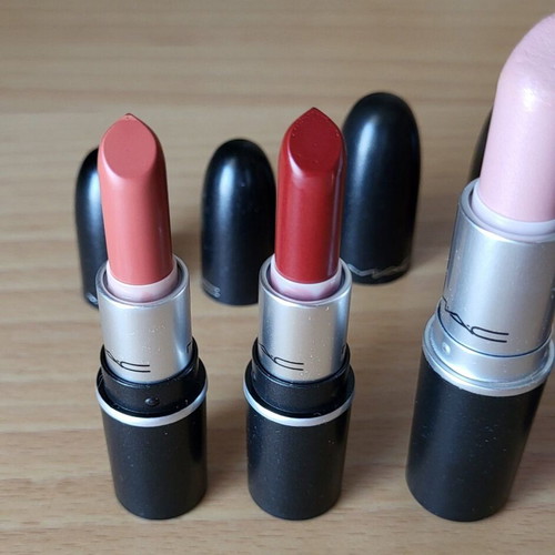 Mac lipstick set like new, 3 pieces