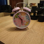 Wind-up table clock like new, analog