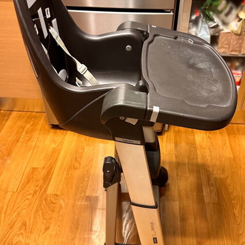 Inglesina high chair used, foldable with 3-position recline
