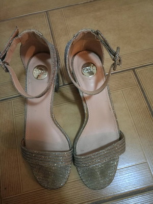 Exe gold sandals like new with low heel