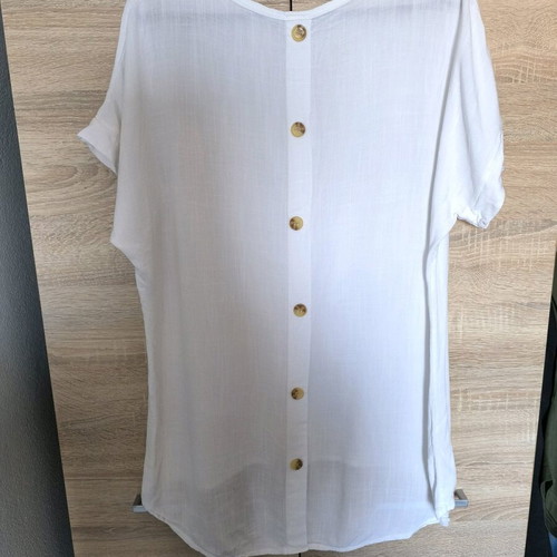 White blouse with back buttons like new, size M/L