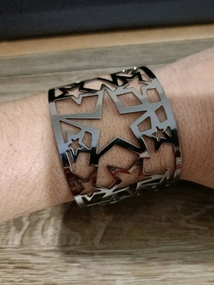 Bracelet - cuff like new, silver, adjustable size