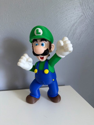 3D figure Luigi 23 cm height like new, plastic PLA
