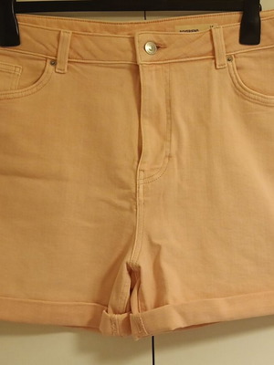 Marks & Spencer women's pink denim shorts size 16 like new