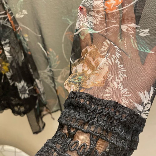 Maurices kimono like new, one size, multicolor