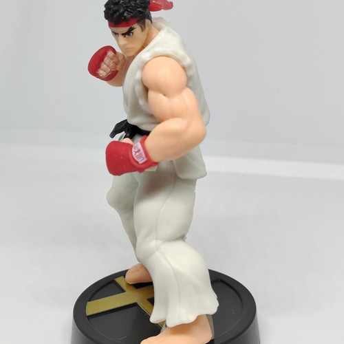 Ryu Street Fighter Amiibo figure Nintendo like new