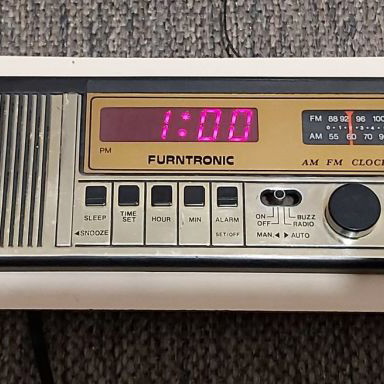 Vintage Retro ρολόι ξυπνητήρι Furntronic AM FM μοντέλο F206 μεταχειρισμένο