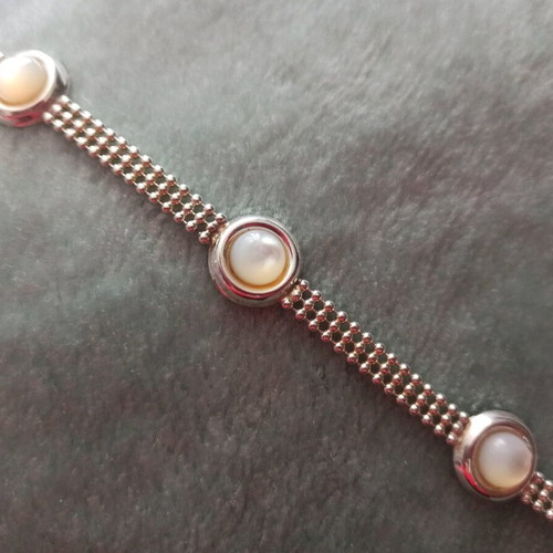Silver 925 bracelet like new with white inlay details