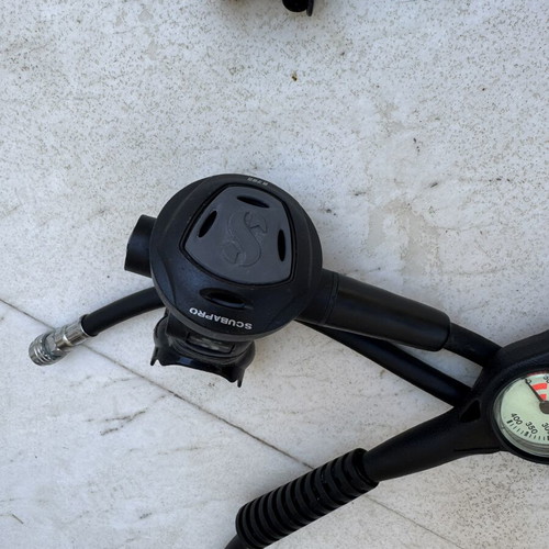 Scubapro MK2 & R295 scuba regulator set with DIN connection