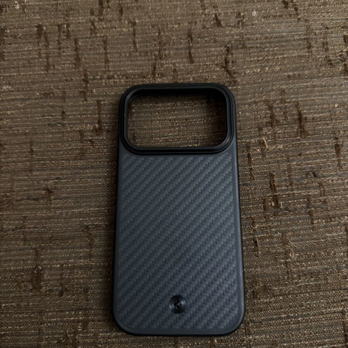 Spigen Enzo Aramid Back Cover Aramid Fiber Black iPhone 17 Pro