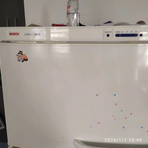 Bosch refrigerator like new in excellent condition