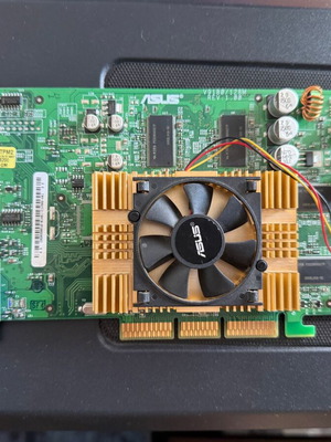 Asus Nvidia GeForce 4 MX440-8X (V9180) 128mb video card GPU with artifacts, defective
