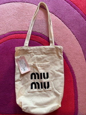 Miu Miu shoulder bag white unused