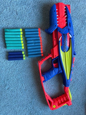 Nerf Dinosquad μπλέιζερ μεταχειρισμένο με 20 σφαίρες