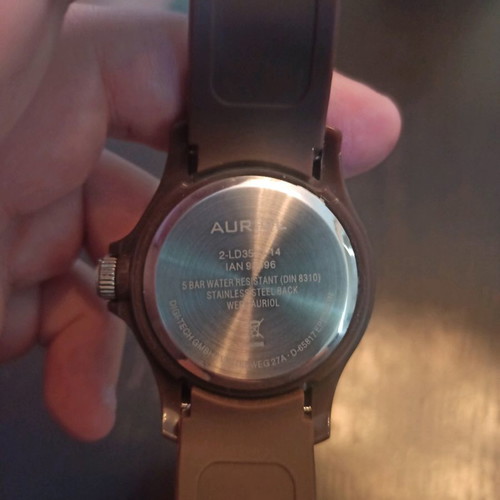 Children's wristwatch used in very good condition with new battery