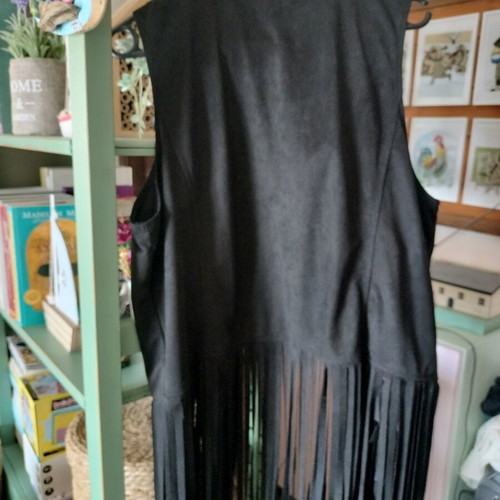 Velvet vest with fringes like new, black