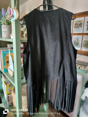 Velvet vest with fringes like new, black
