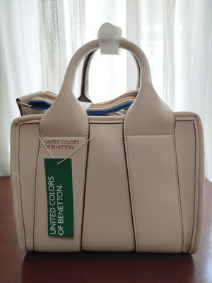 Benetton μεσαία τσάντα tote μπεζ καινούργια με καρτελάκι