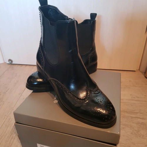 Migato brogue boots new, black, size 39
