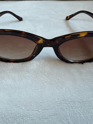 Tortoise sunglasses like new
