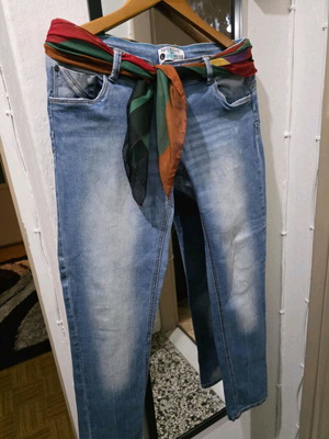 Women's jeans straight fit size L like new, blue