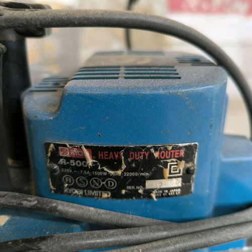 Ryobi Plunge Router like new 220V 7.5A 1500W 50Hz 22000/min