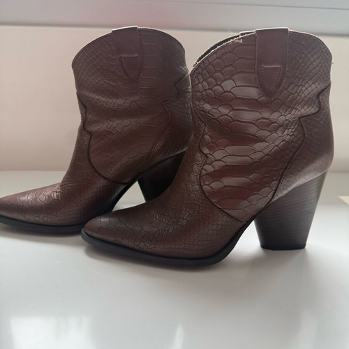 Sante brown boots size 39 used