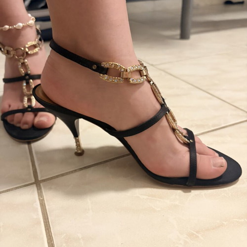 Heeled sandals used with gold details by Martini Osvaldo size 39