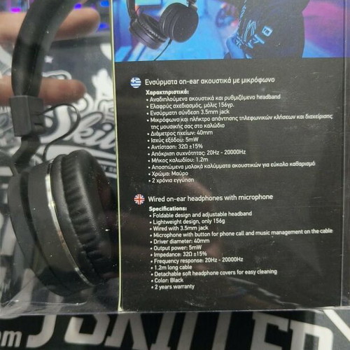 NOD Live on-ear headphones new, wired with microphone
