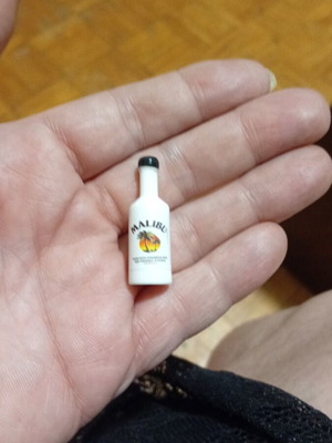 Μινιατούρα Malibu ποτό σαν καινούργιο