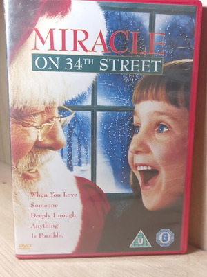 Miracle on 34th Street DVD with English subtitles