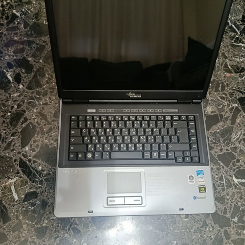 Fujitsu Siemens Amilo Xi 2428 laptop used, for spare parts, no CPU or RAM
