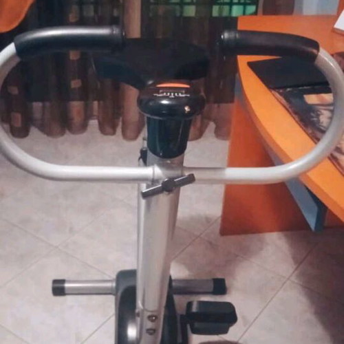 Static exercise bike like new
