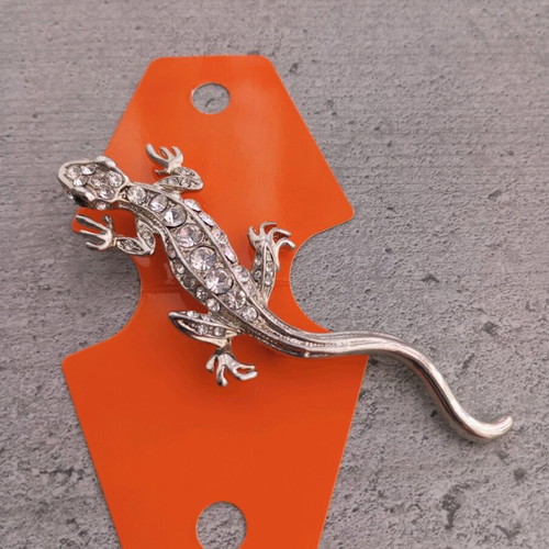 Lizard pin new