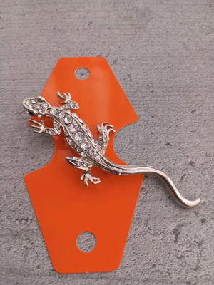 Lizard pin new