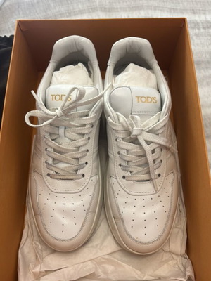 Tod's white leather sneakers size 40.5 with box and dust bag