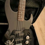 Fender Prodigy four-string bass like new, active, made in USA