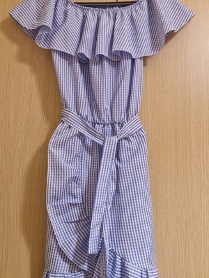 Checked dress with ruffles on shoulders and hem, elastic waist, belt