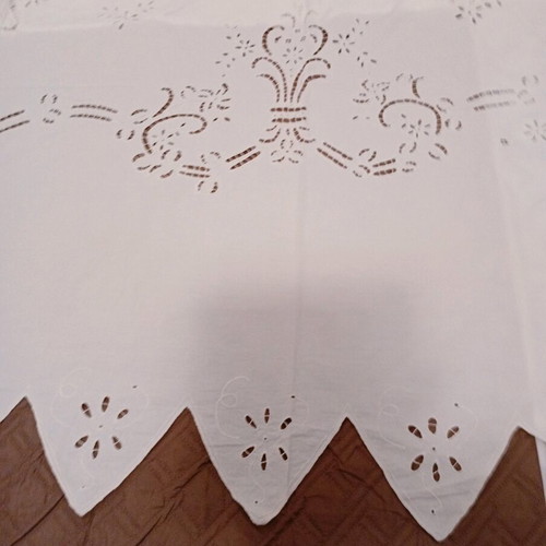 White curtain with cutwork embroidery like new, cotton fabric