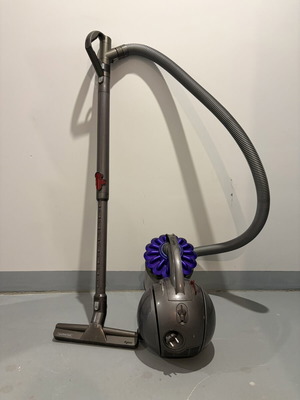 Ηλεκτρική σκούπα Dyson μεταχειρισμένη