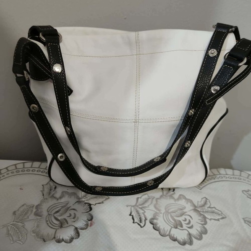 Hogan bag like new