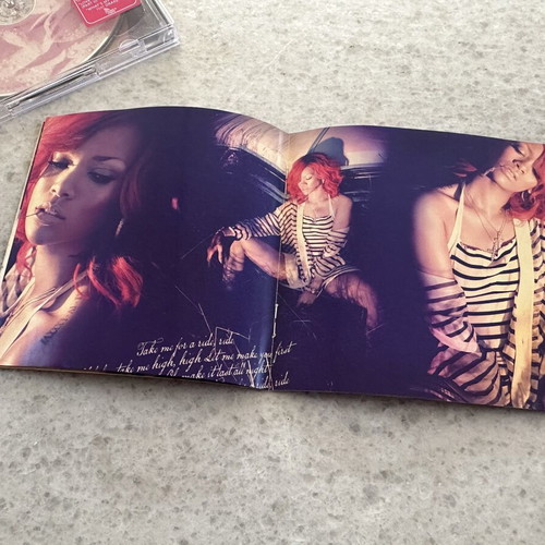 Rihanna Loud Deluxe Edition CD and DVD like new