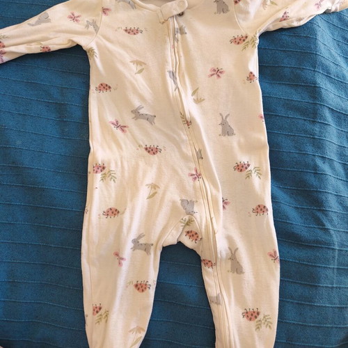 Carter's long sleeve pajamas bundle for babygirl 9 months used with stains