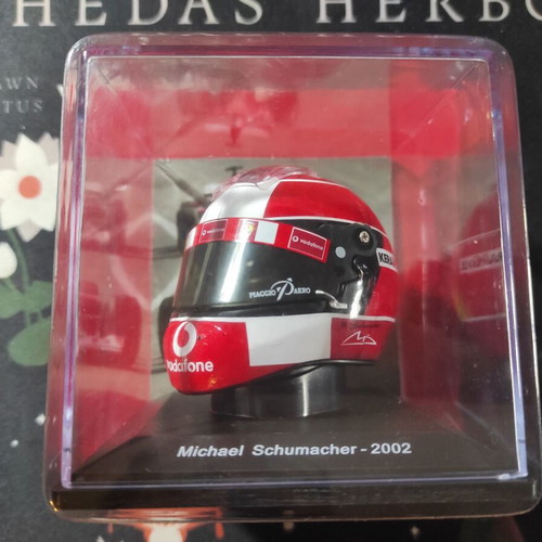 F1 Michael Schumacher 2002 Helmet sealed, new, authentic