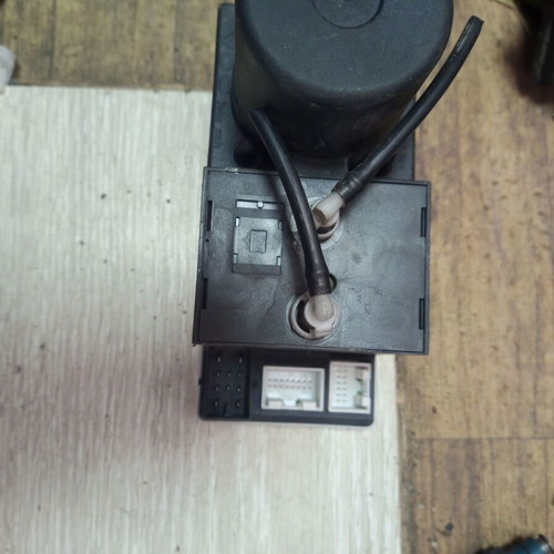 Central Locking Pump Audi A8 used, 8L0862257E