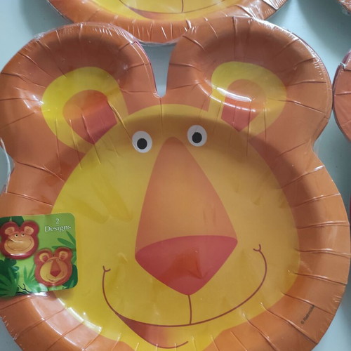 Riethmuller plates and balloons new, 4 packs of 6 plates and 2 balloons
