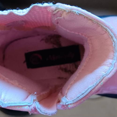 Marikelly pink boots size 22 used