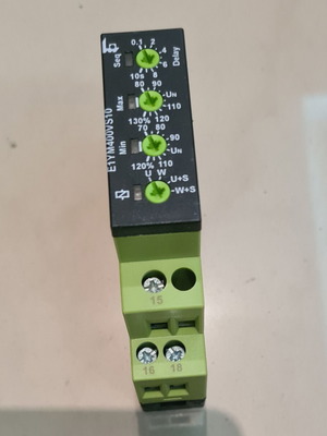 Tele Haase ENYA E1YM400VS10 ρελέ επιτήρησης τάσης για ράγα DIN