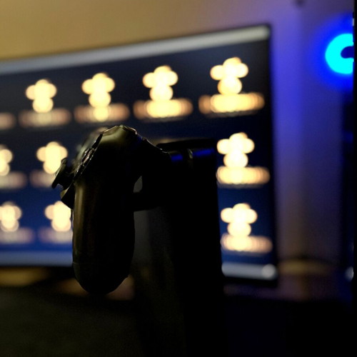 PS4 controller holder new, black color