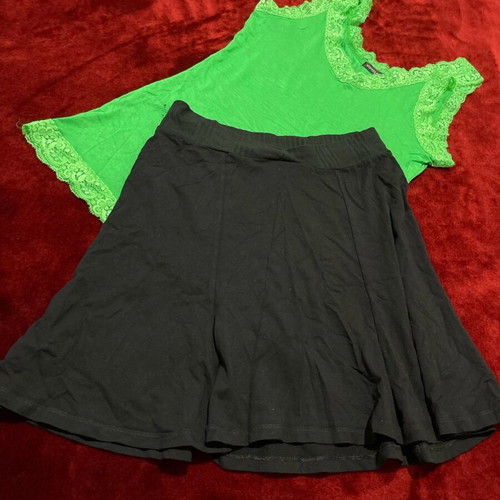Women's set of 2 pieces used, black BSB skirt and green Voyelles lace top